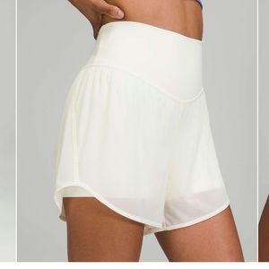Lululemon Nulu and Mesh High-Rise Yoga Short 3.5" lemon sorbet